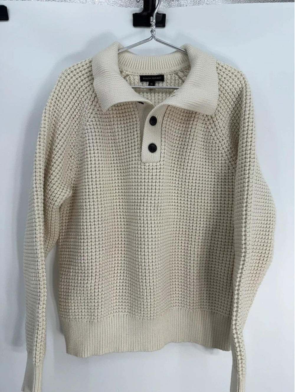 Banana Republic XL Cream Knit Pullover Sweater with Button Collar